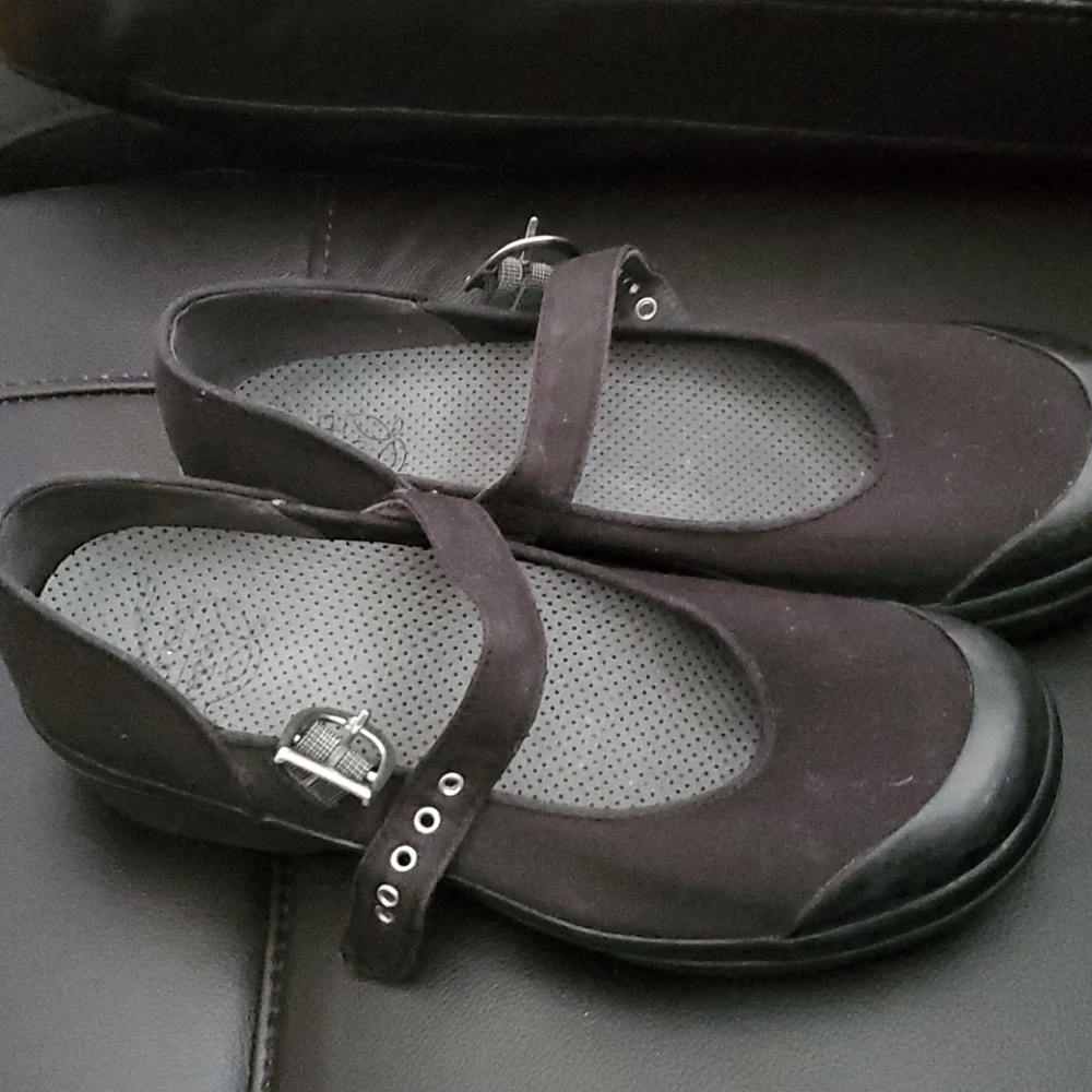 Dansko Canvas Mary Jane size 39